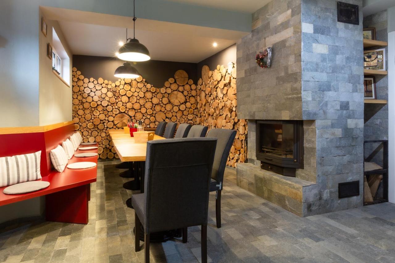 Къщи За Гости Сноуфлейк Snowflake Chalet And Snowflake Lodge 반스코 외부 사진